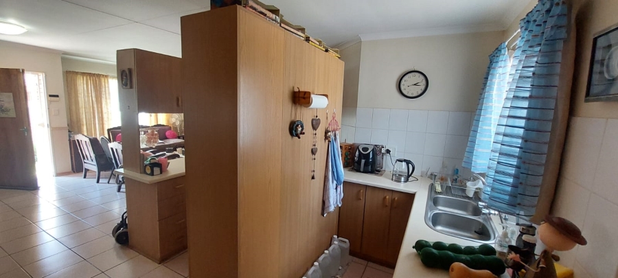 2 Bedroom Property for Sale in Langenhovenpark Free State